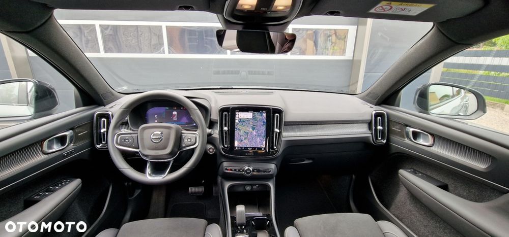 Volvo XC 40 - 32