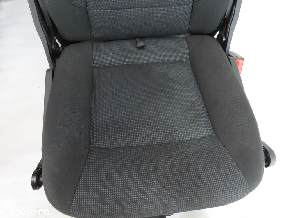 PRZEKŁADKA FOTELI 3 RZĄD 7 OSÓB  FORD S-MAX I - 4