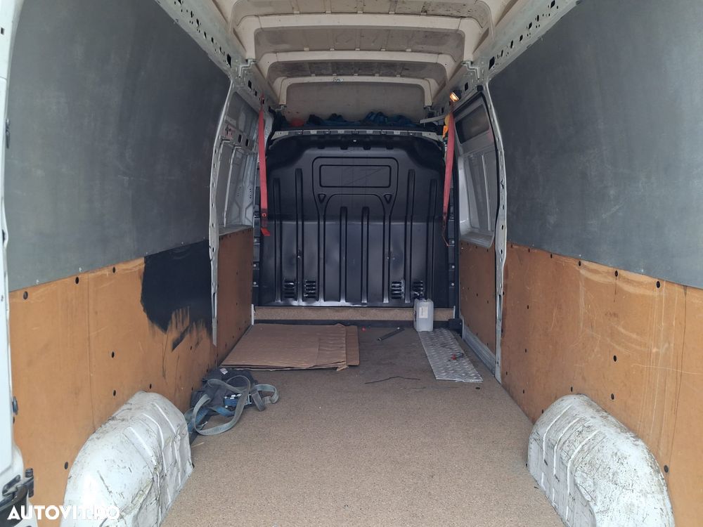 Renault Master Furgon L3H2 2.3 dci - 14