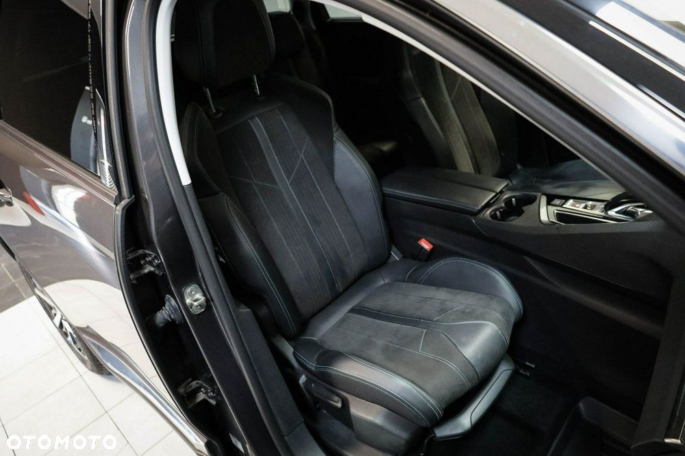 Peugeot 5008 - 22