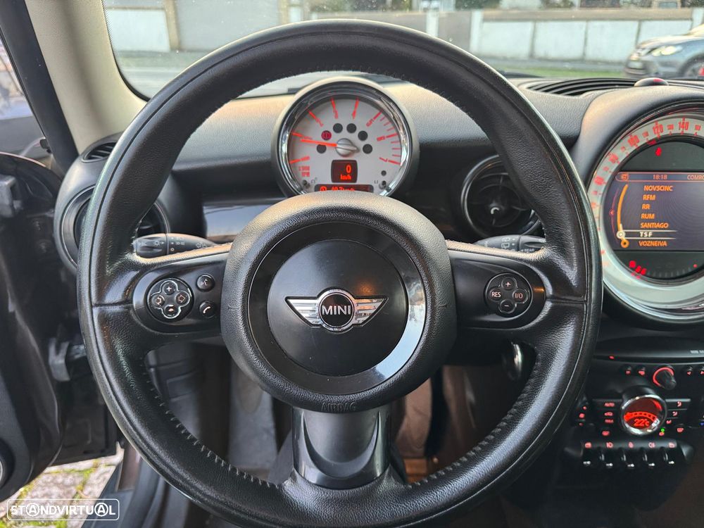 MINI 3 Portas Cooper D - 11