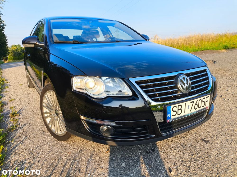 Volkswagen Passat 2.0 FSI Highline - 18