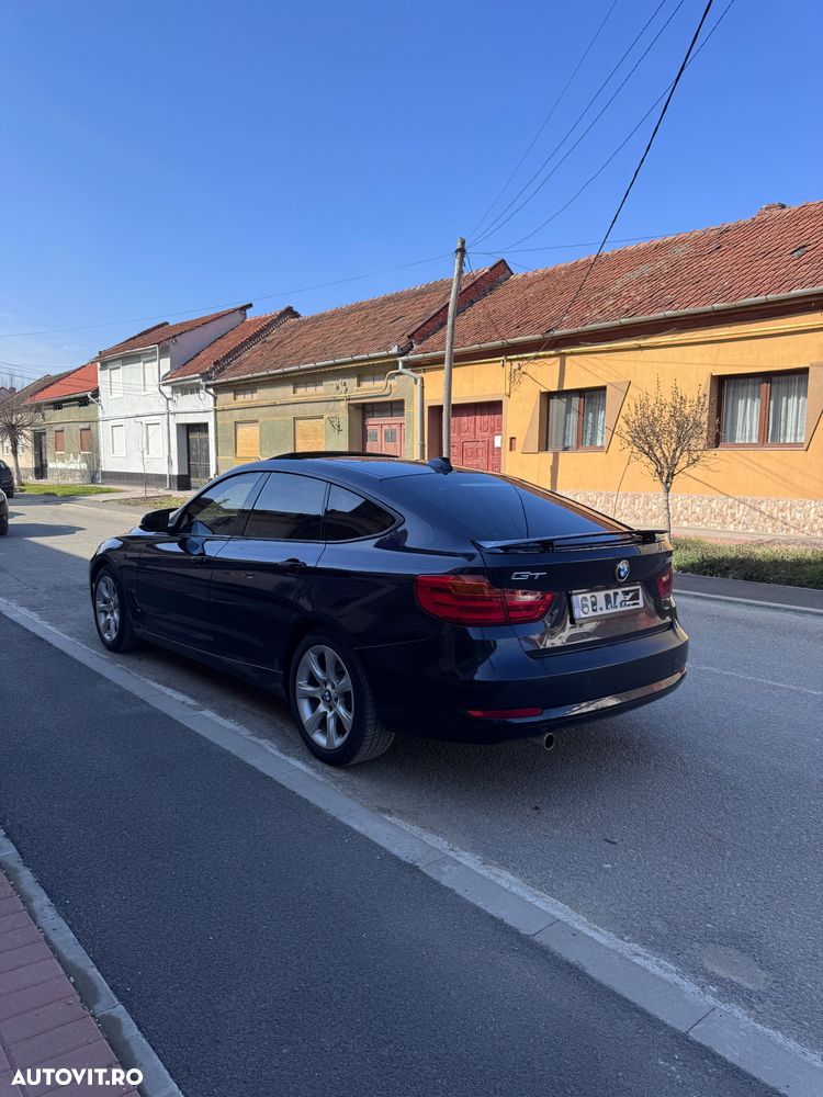 BMW Seria 3 320d DPF Aut. - 2