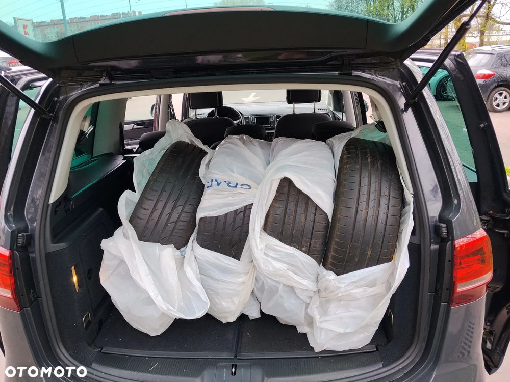 Volkswagen Sharan 2.0 TDI BMT Comfortline - 25