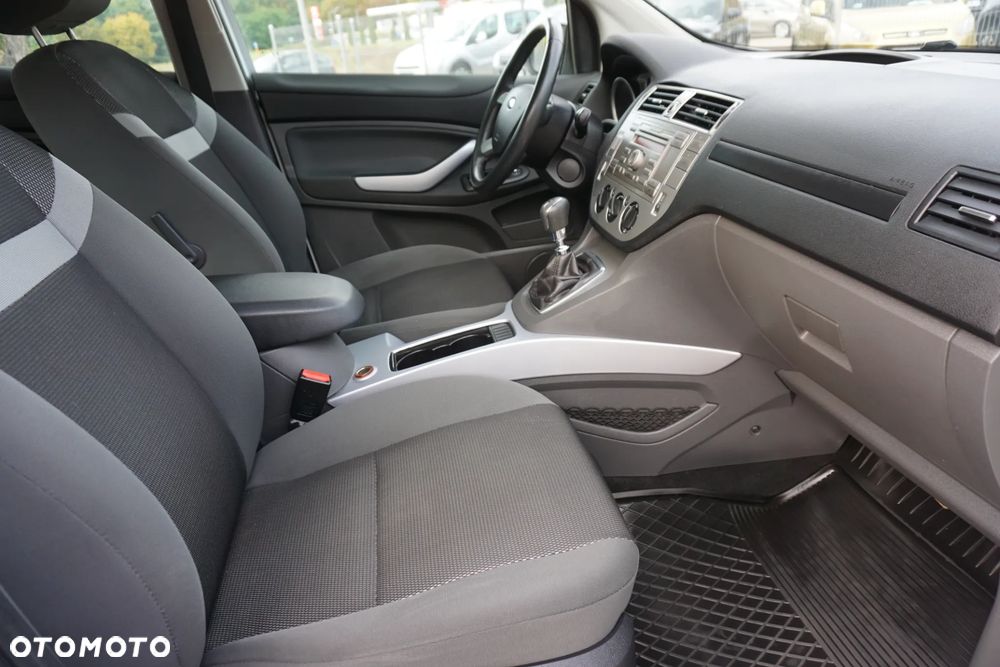 Ford Kuga 2.0 TDCi 2x4 Trend - 16