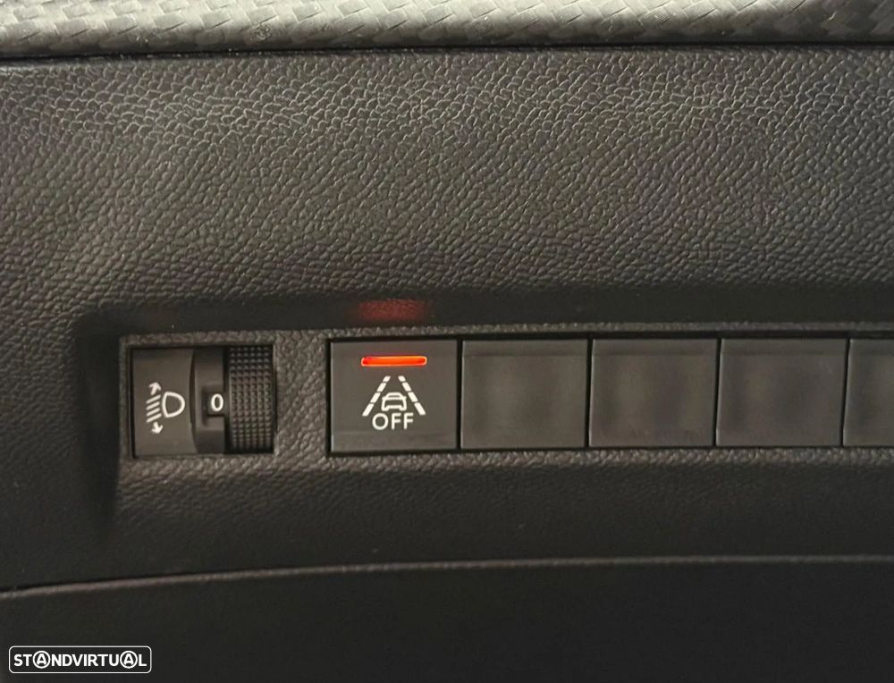 Peugeot 2008 - 15