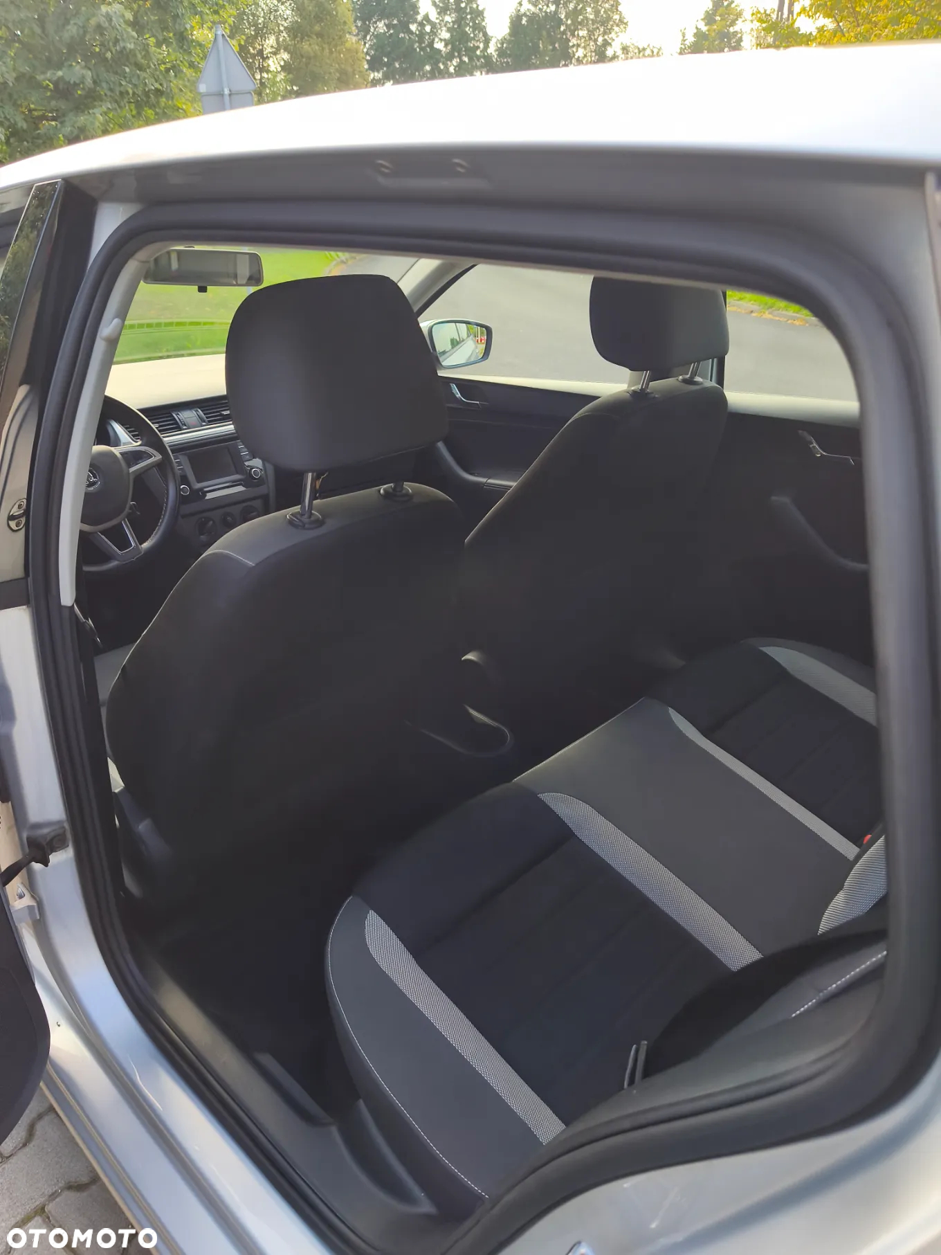 Skoda RAPID Spb 1.6 TDI DPF Ambition - 13