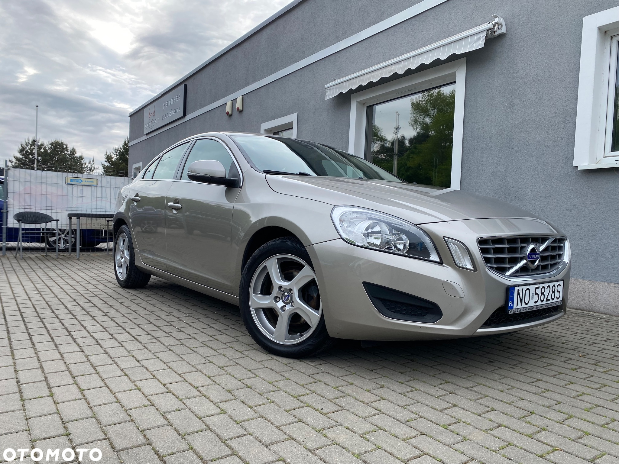 Volvo S60 - 9
