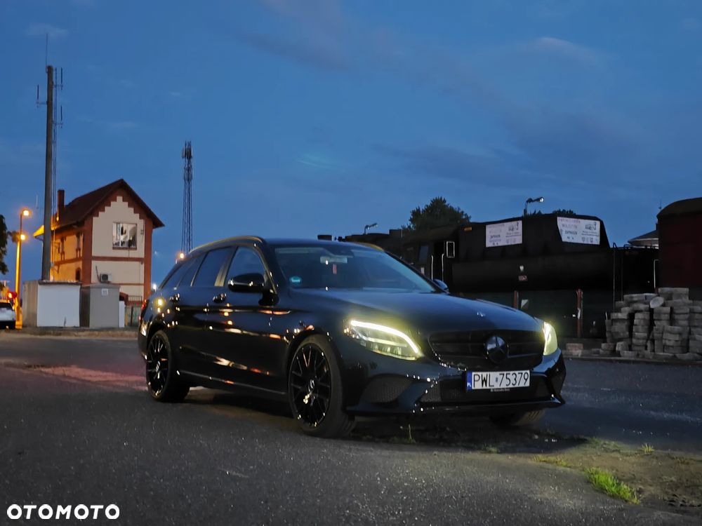 Mercedes-Benz Klasa C 220 d 9G-TRONIC - 4