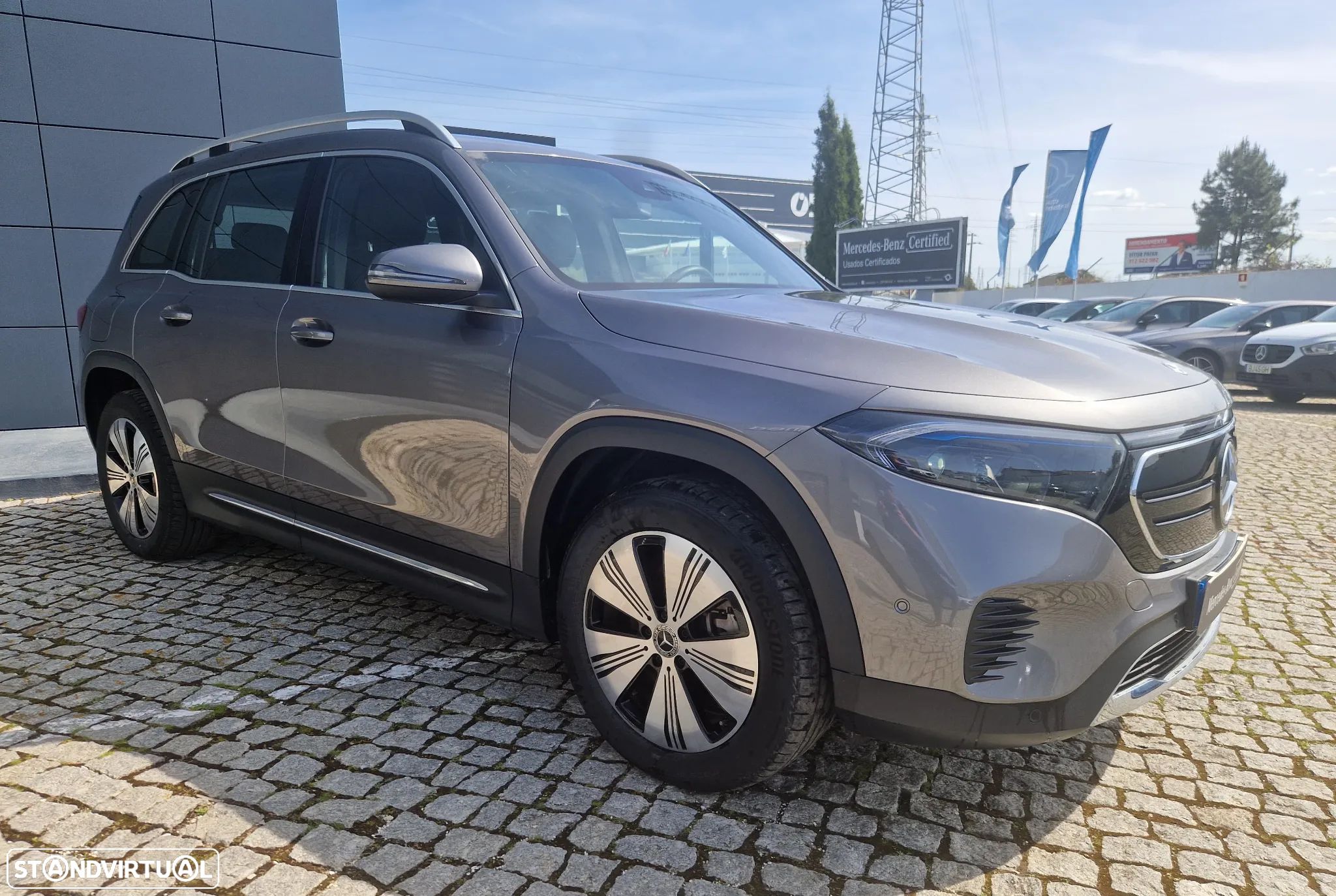 Mercedes-Benz EQB 250 Progressive - 1