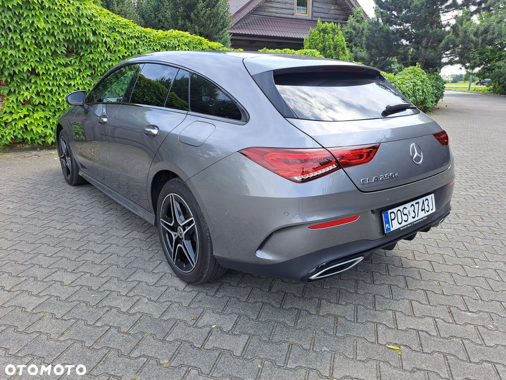 Mercedes-Benz CLA 200 7G-DCT Edition AMG Line - 4