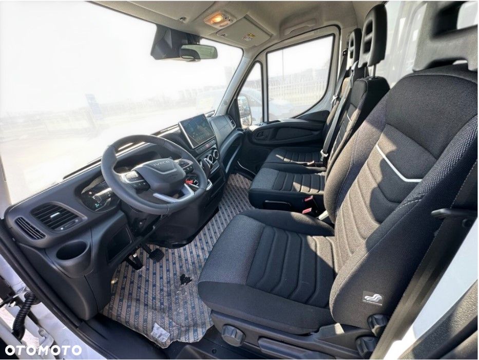 Iveco Daily 35C18 kontener z windą - 7