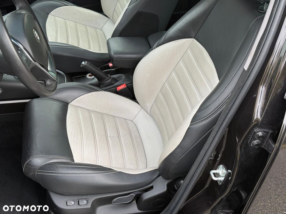 Alfa Romeo Giulietta 1.4 TB 16V Multiair Collezione - 16