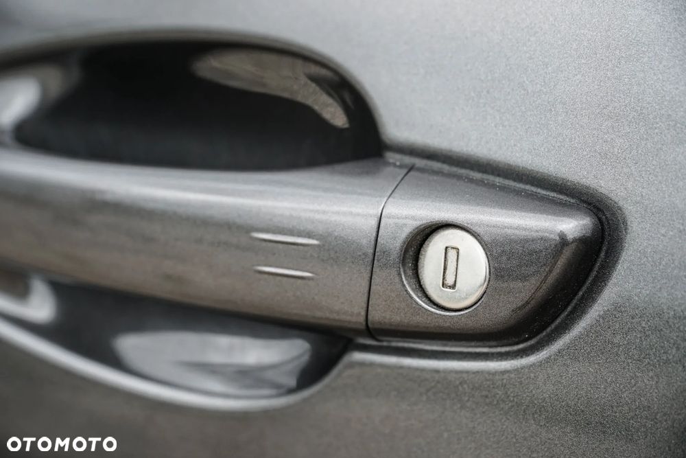 Peugeot 3008 225 e-EAT8 Allure - 36