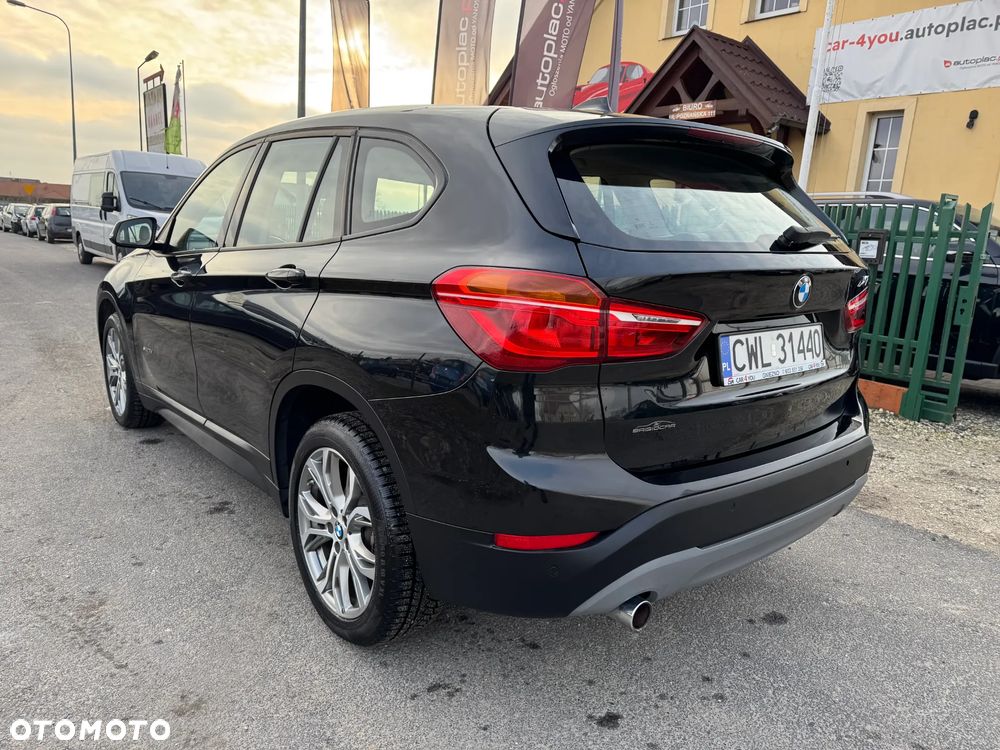 BMW X1 sDrive18d Sport Line - 10
