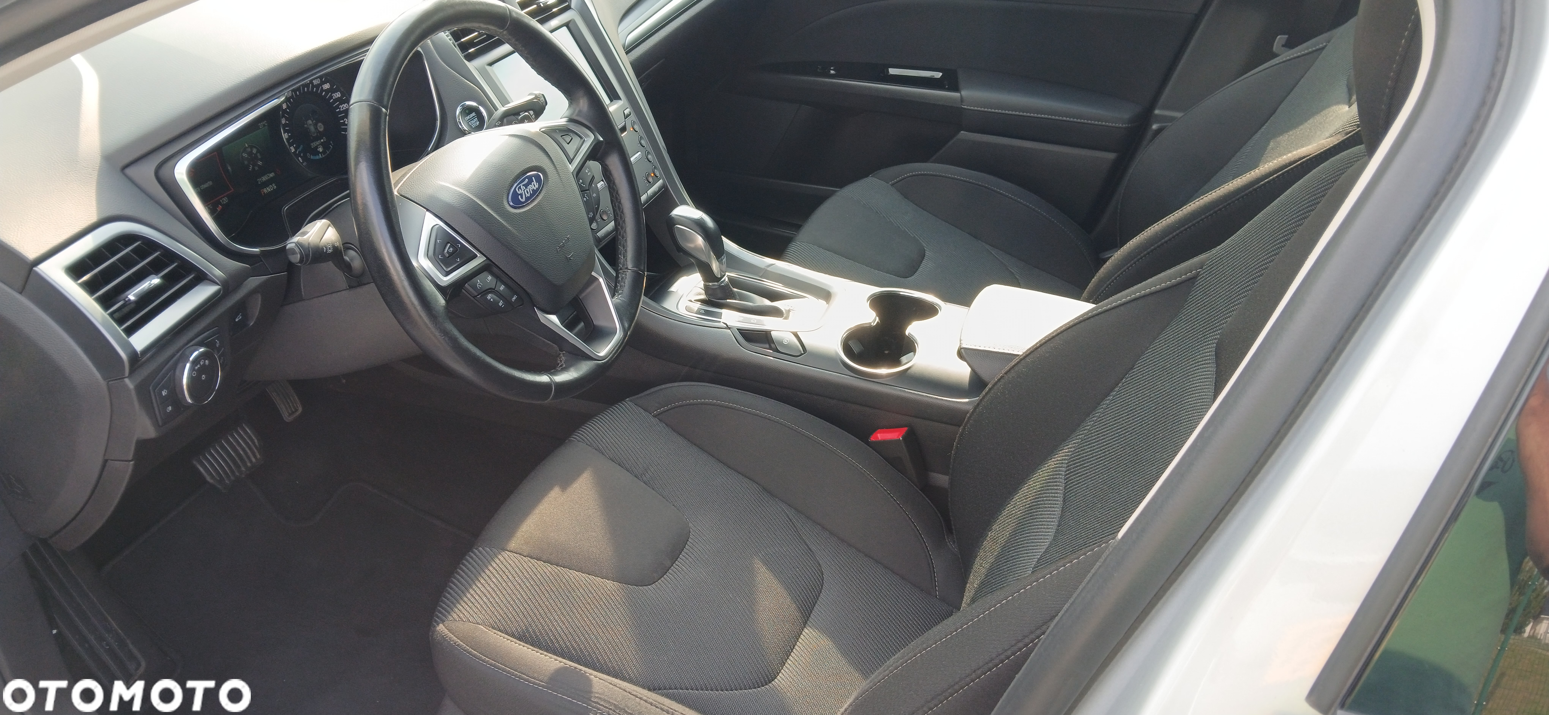 Ford Mondeo 2.0 EcoBlue Titanium - 32