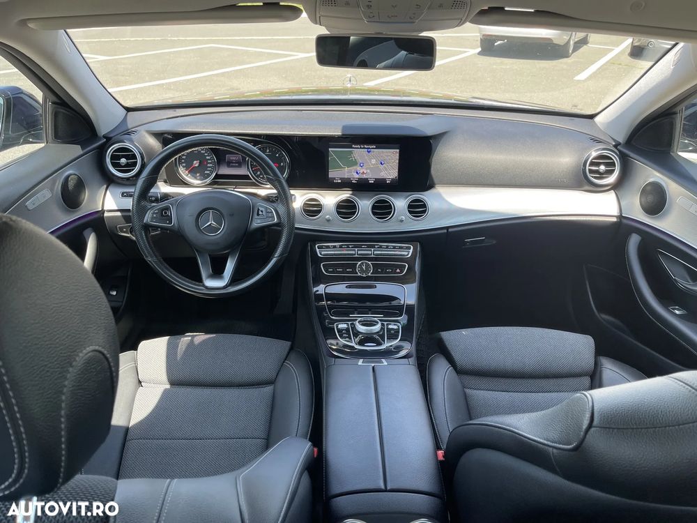 Mercedes-Benz E - 27
