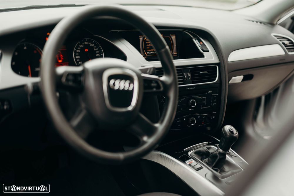 Audi A4 Avant 2.0 TDI Advance - 3