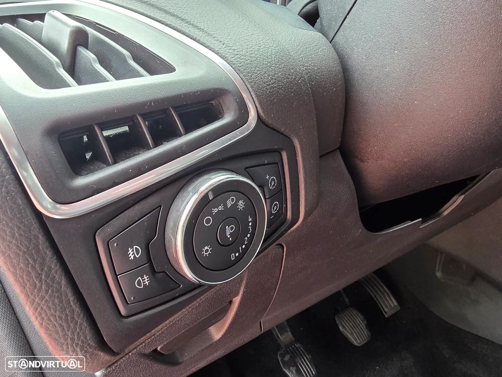 Ford Focus 1.6 TDCi Titanium - 19