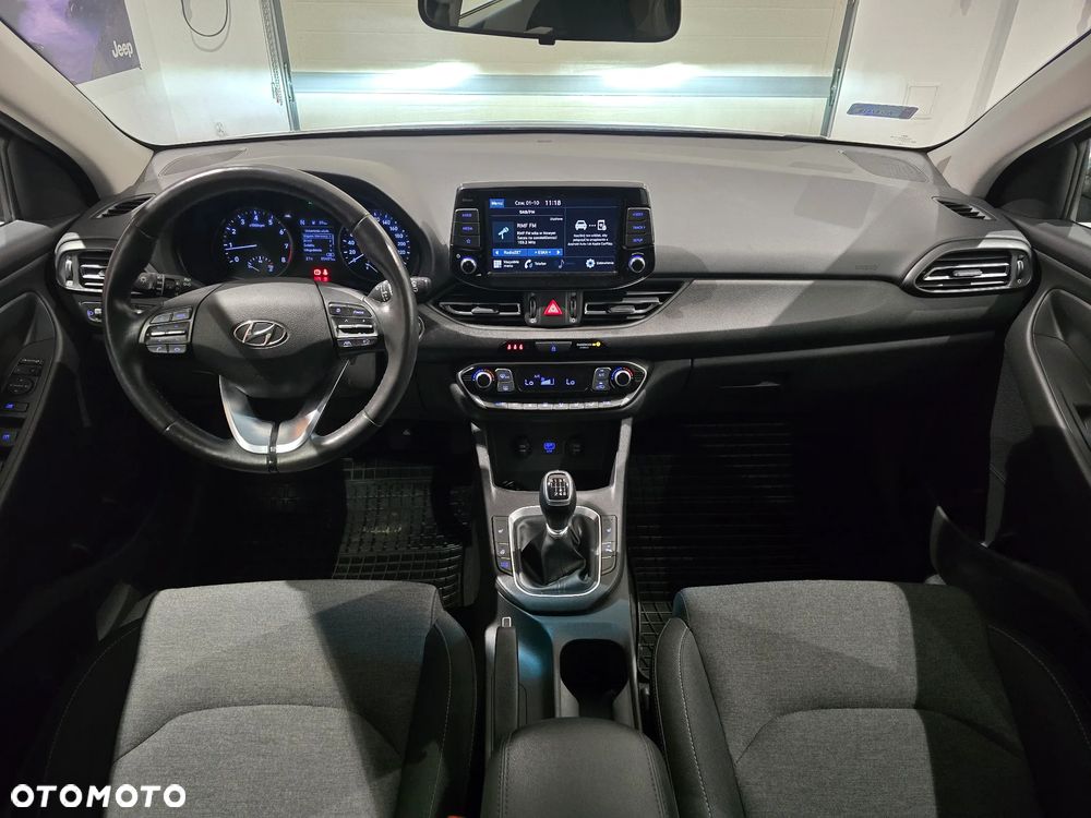 Hyundai i30 1.5 T-GDI 48V Smart - 9