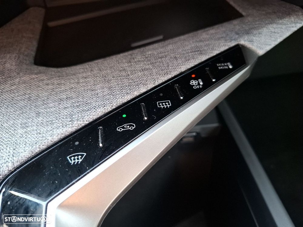 Peugeot 3008 1.2 Hybrid Allure e-DCS6 - 25