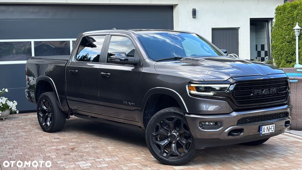 RAM 1500 5.7 eTorque Crew Cab Shortbed Limited Black - 8