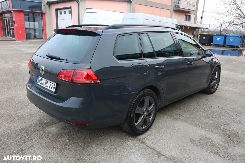 Volkswagen Golf 1.6 TDI DPF BMT Trendline - 3