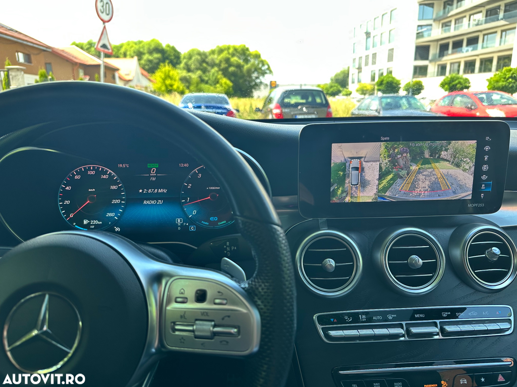 Mercedes-Benz GLC 300 4MATIC - 13