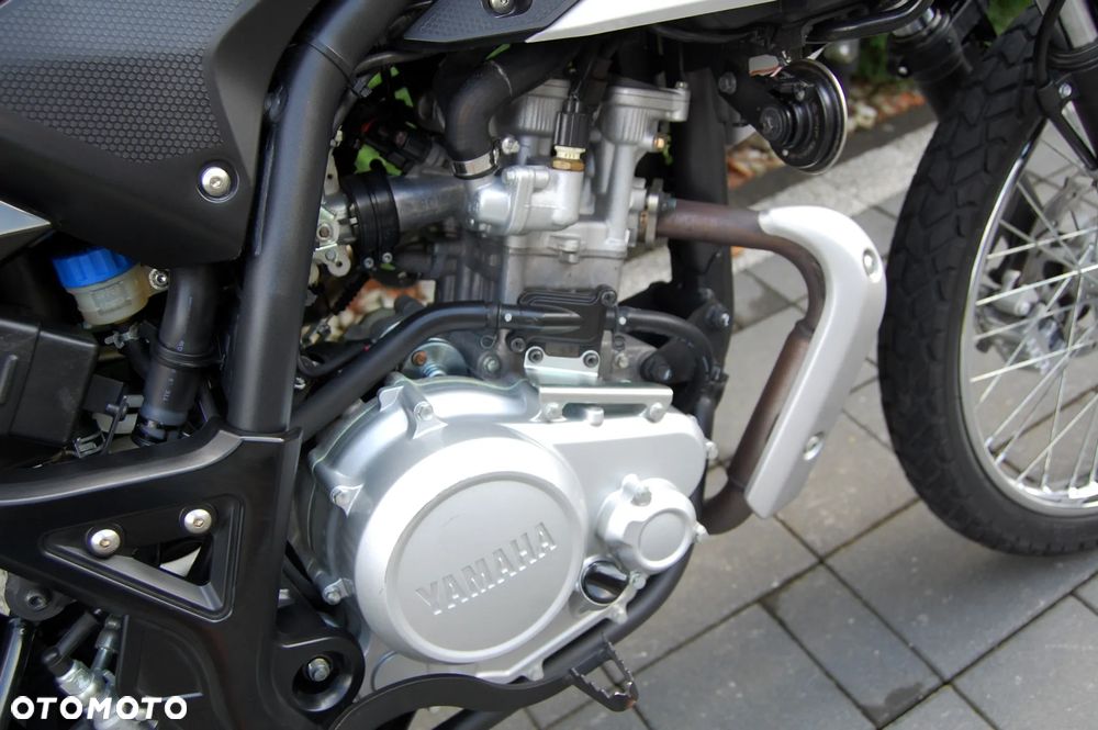 Yamaha WR - 9