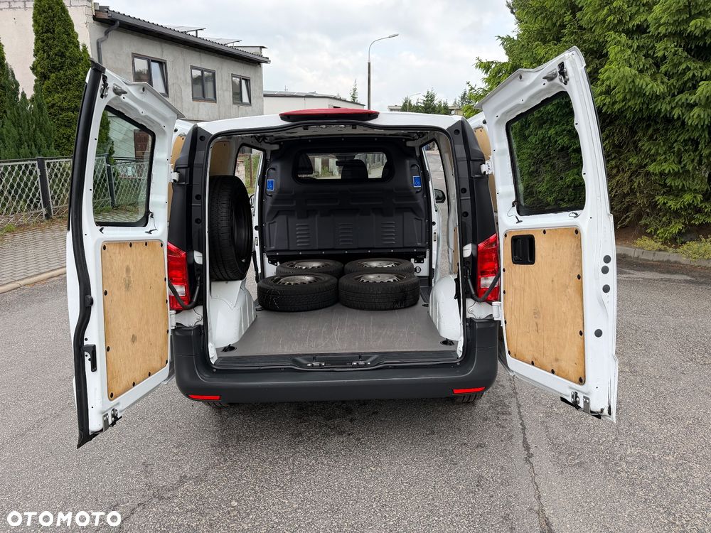 Mercedes-Benz Vito - 24