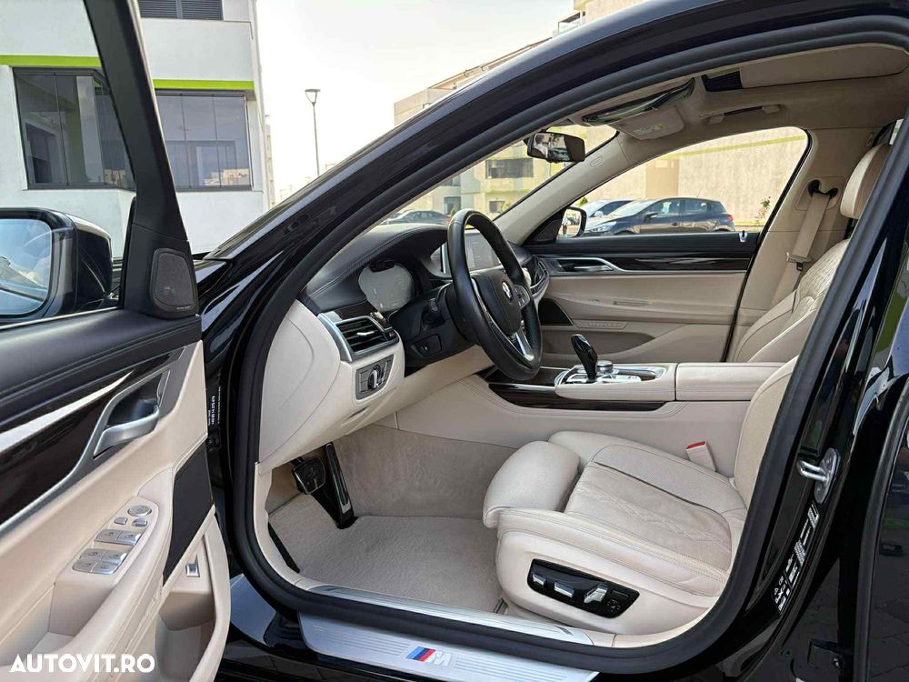 BMW Seria 7 730Ld xDrive MHEV - 9