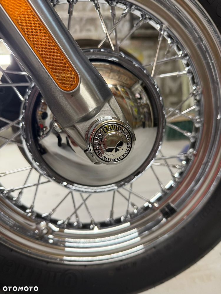 Harley-Davidson Softail - 32