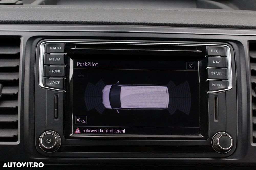 Volkswagen Caravelle - 15