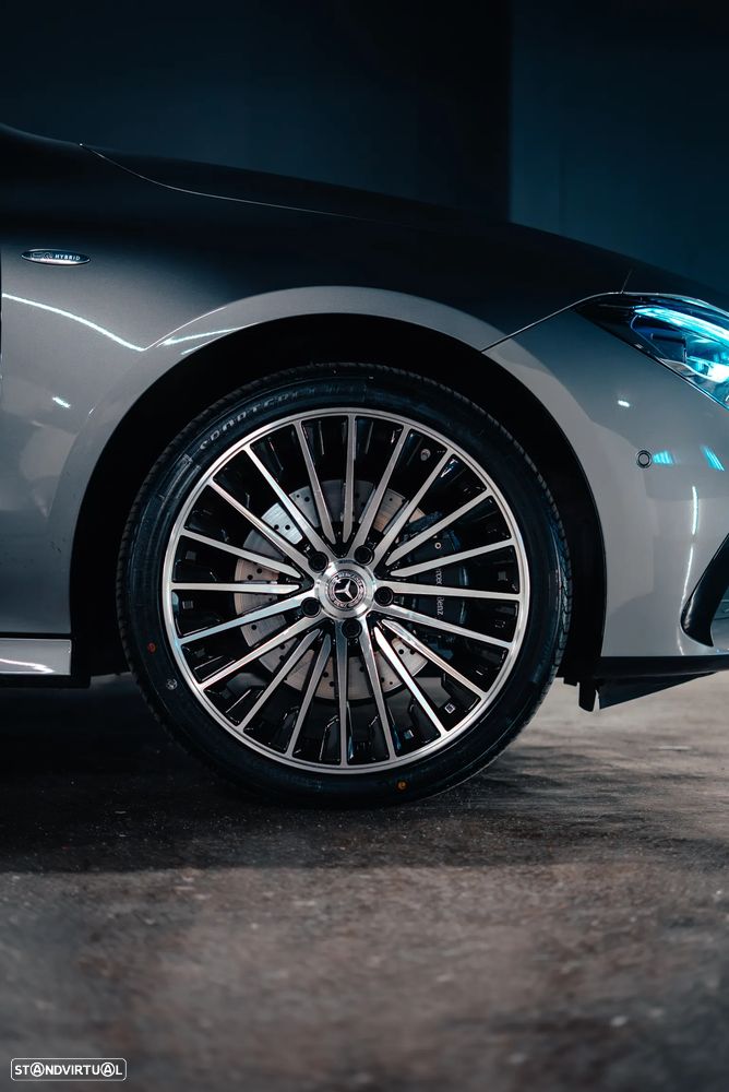 Mercedes-Benz CLA 250 e AMG Line - 2