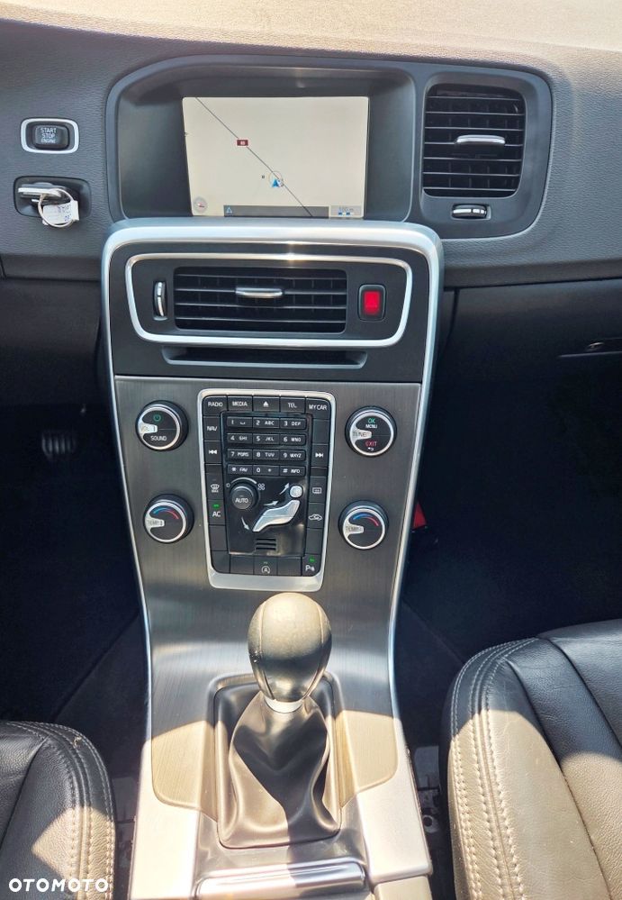 Volvo S60 DRIVe Momentum - 34