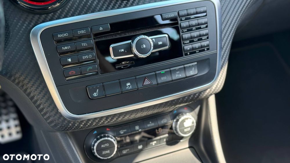Mercedes-Benz Klasa A 45 AMG 4Matic AMG Speedshift 7G-DCT - 12