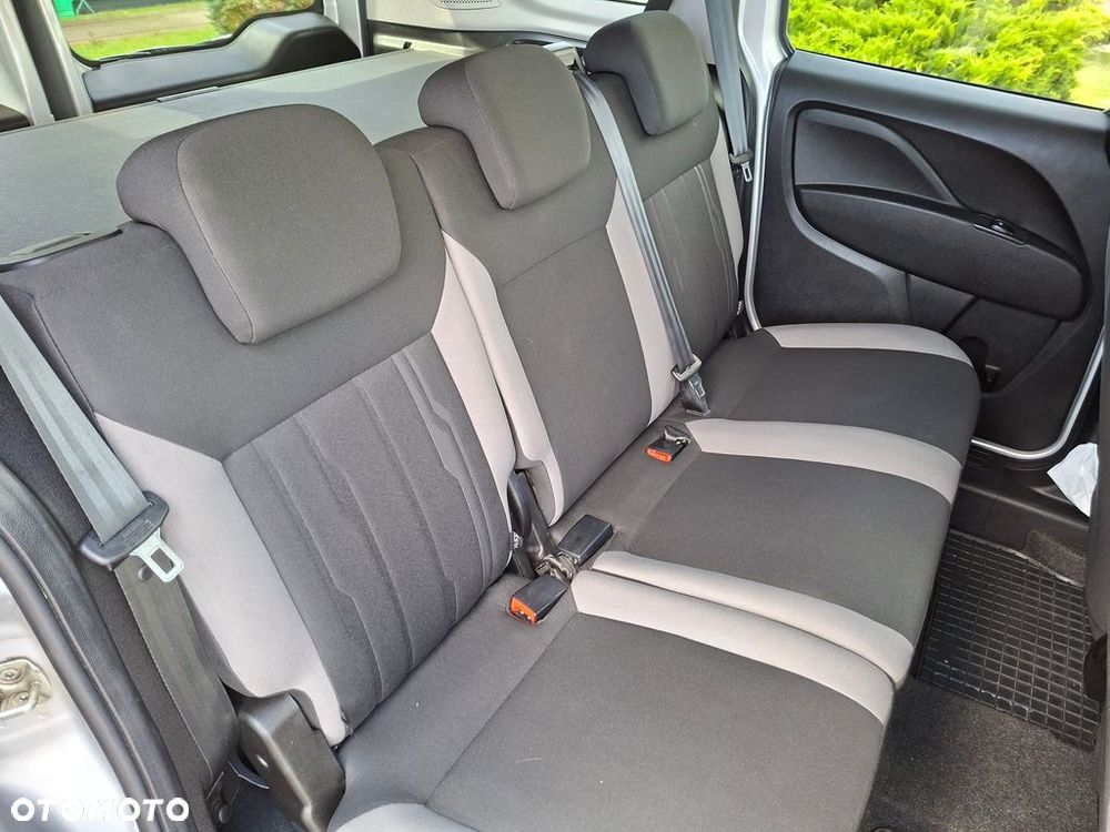 Fiat Doblo - 22