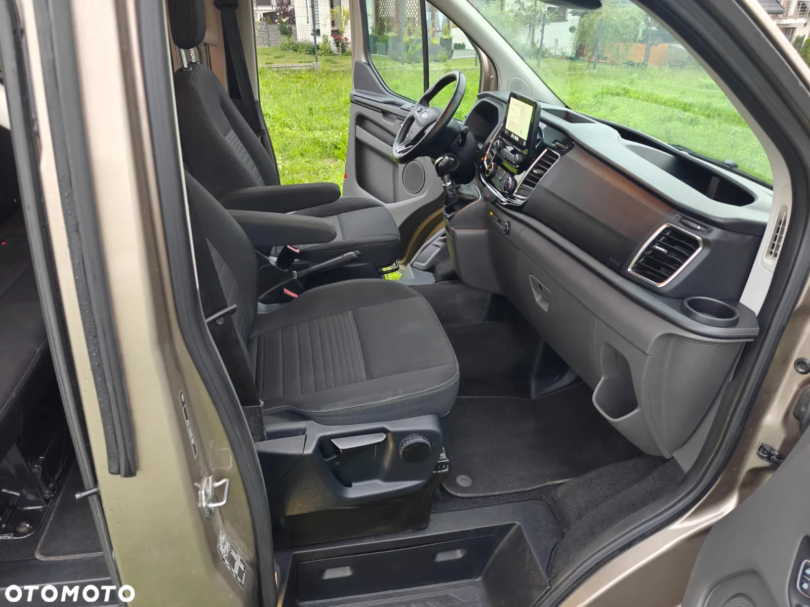 Ford Transit Custom 290 L1H1 Limited - 32