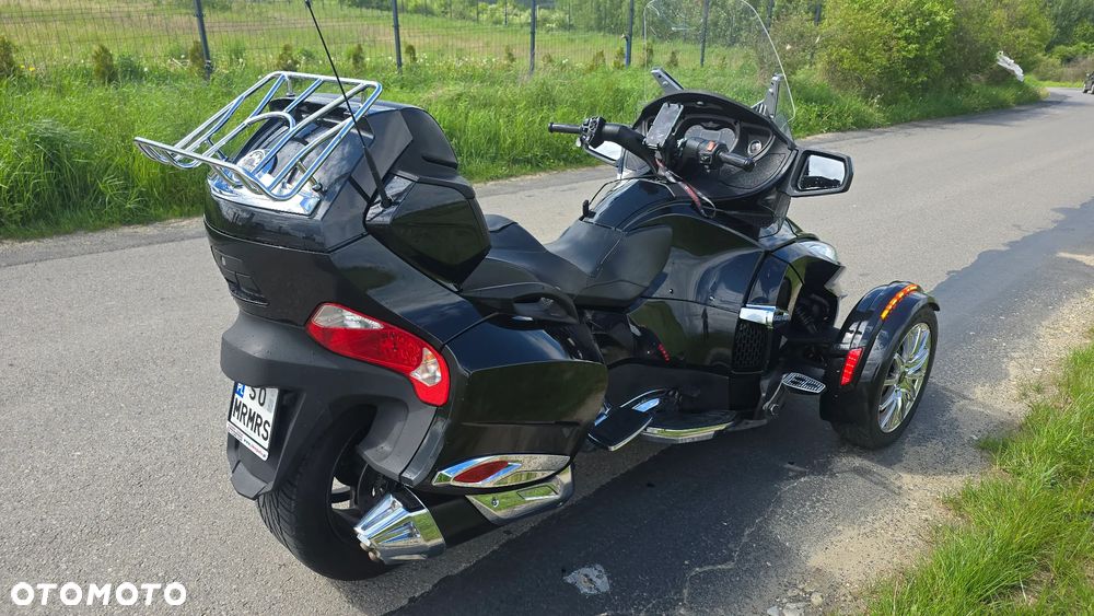 Can-Am Spyder - 6