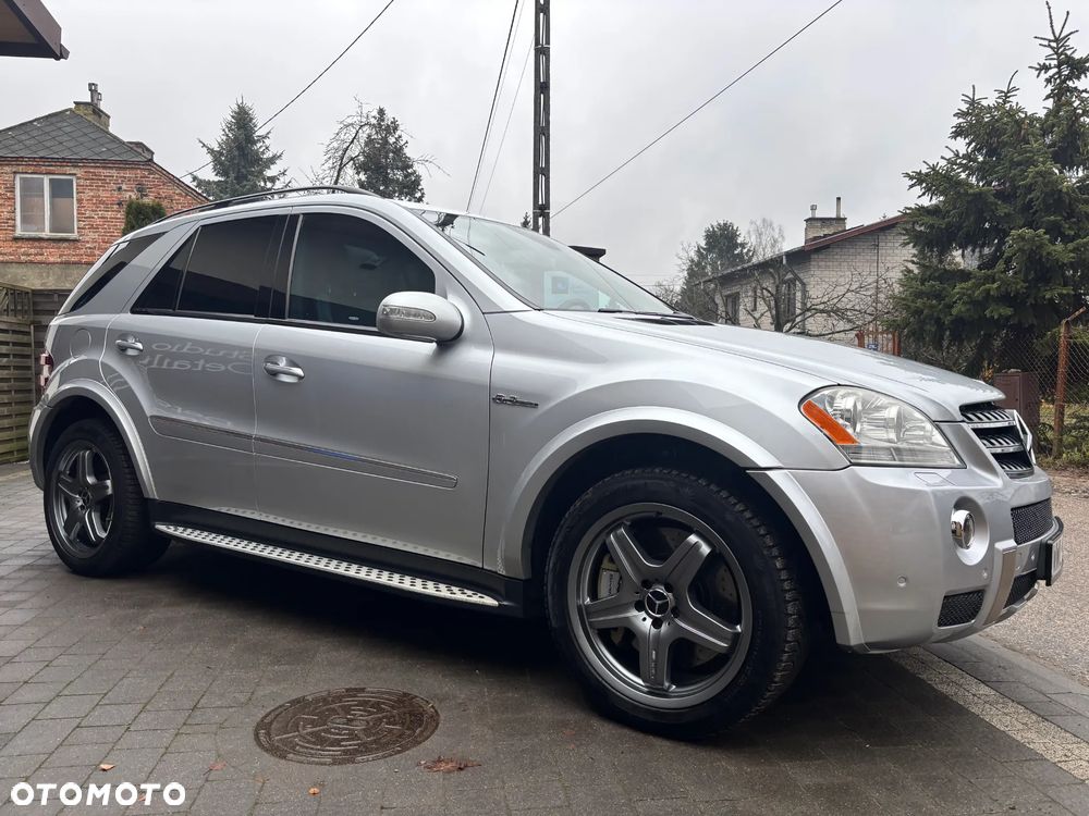 Mercedes-Benz ML 63 AMG 4-Matic - 11
