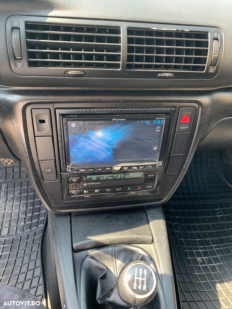 Volkswagen Passat 2.0 5V - 11
