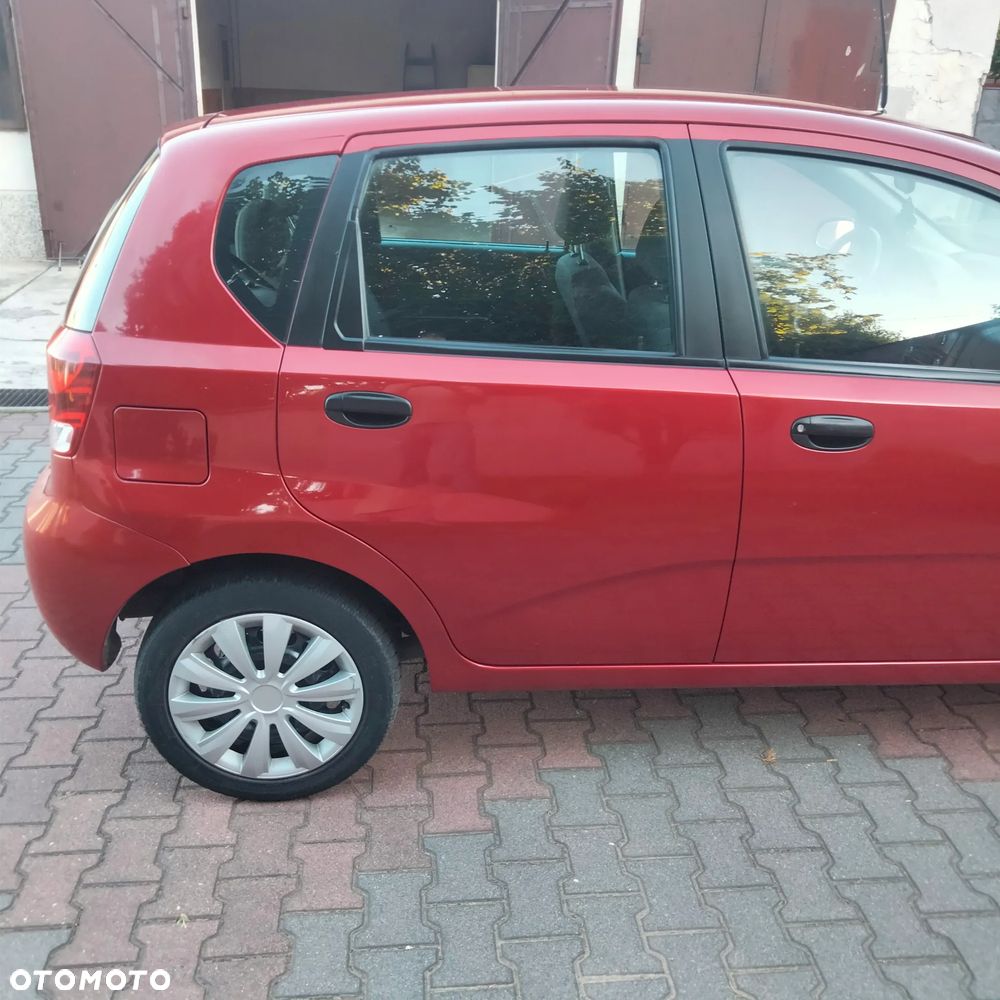 Chevrolet Kalos - 10