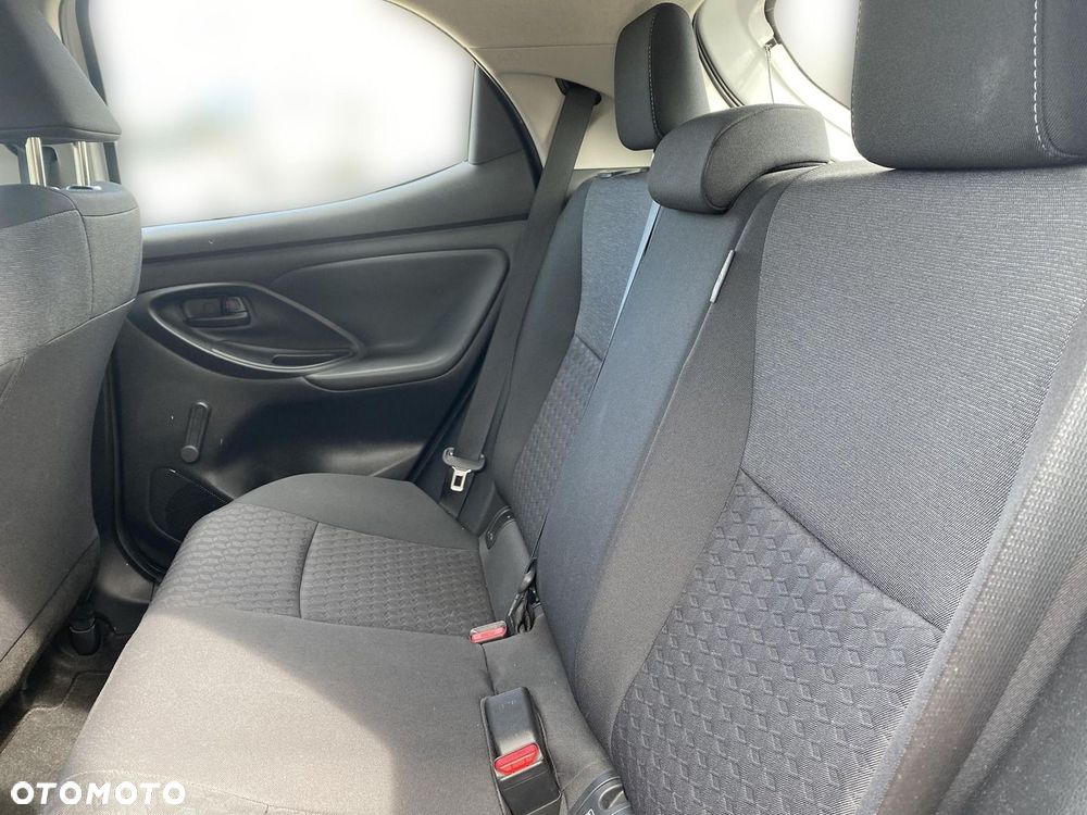 Toyota Yaris - 13