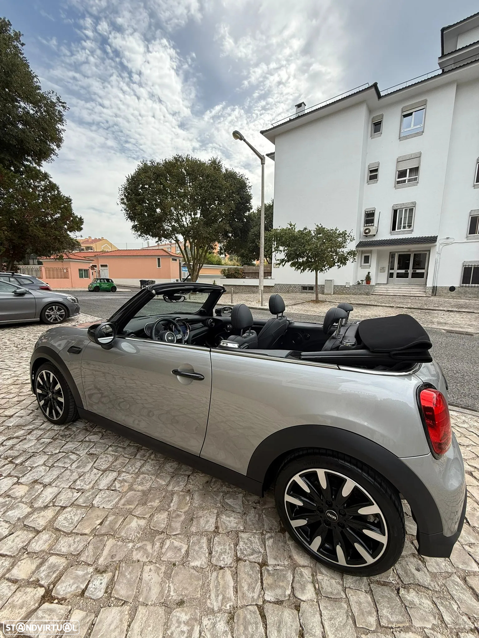 MINI Cabrio Cooper Premium Plus Classic Auto - 5