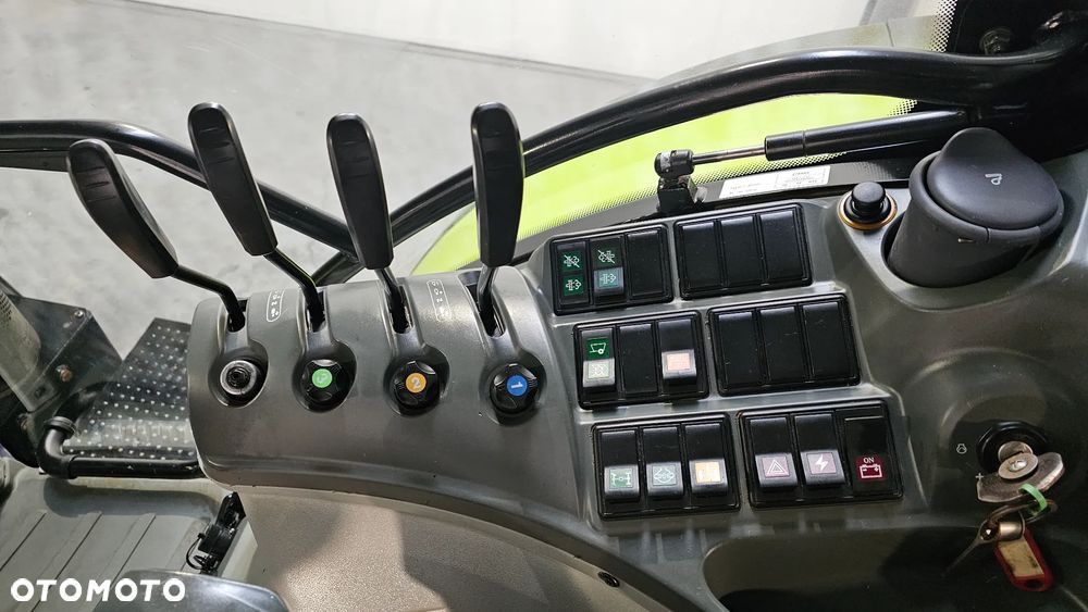 Claas Arion 640 CIS Transport Arion 620  7530 Premium 818 Vario Puma Ares 6930 Premium - 20