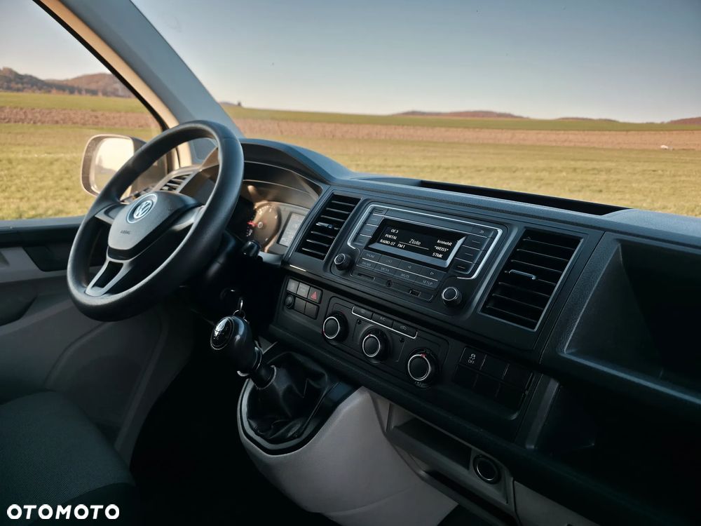 Volkswagen Transporter - 8