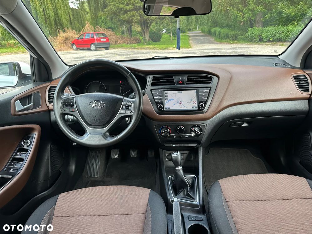 Hyundai i20 1.2 Elegant - 22