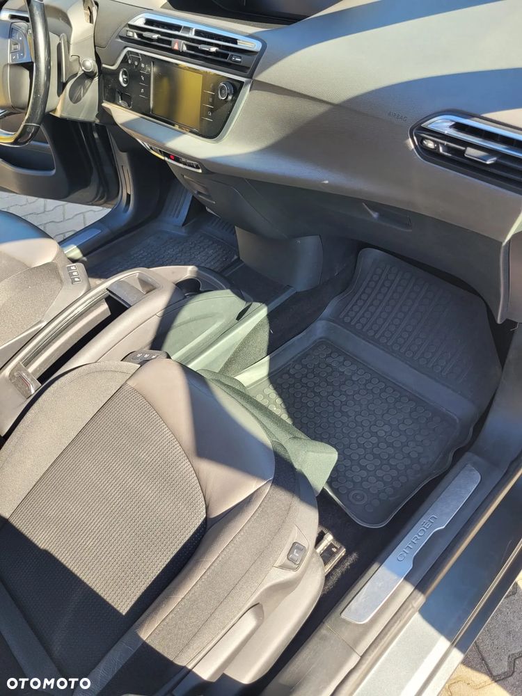 Citroën C4 Grand Picasso - 24