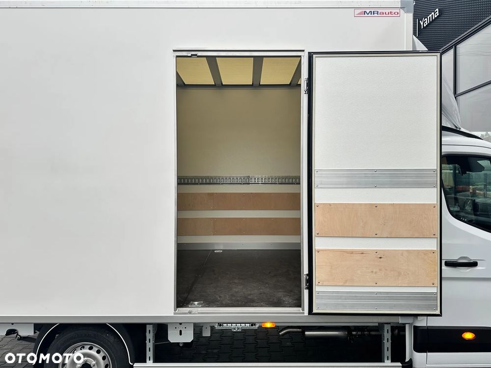 Renault Master 2.0 dCi 170 KM E-VI kontener 8 EP MRauto - 24