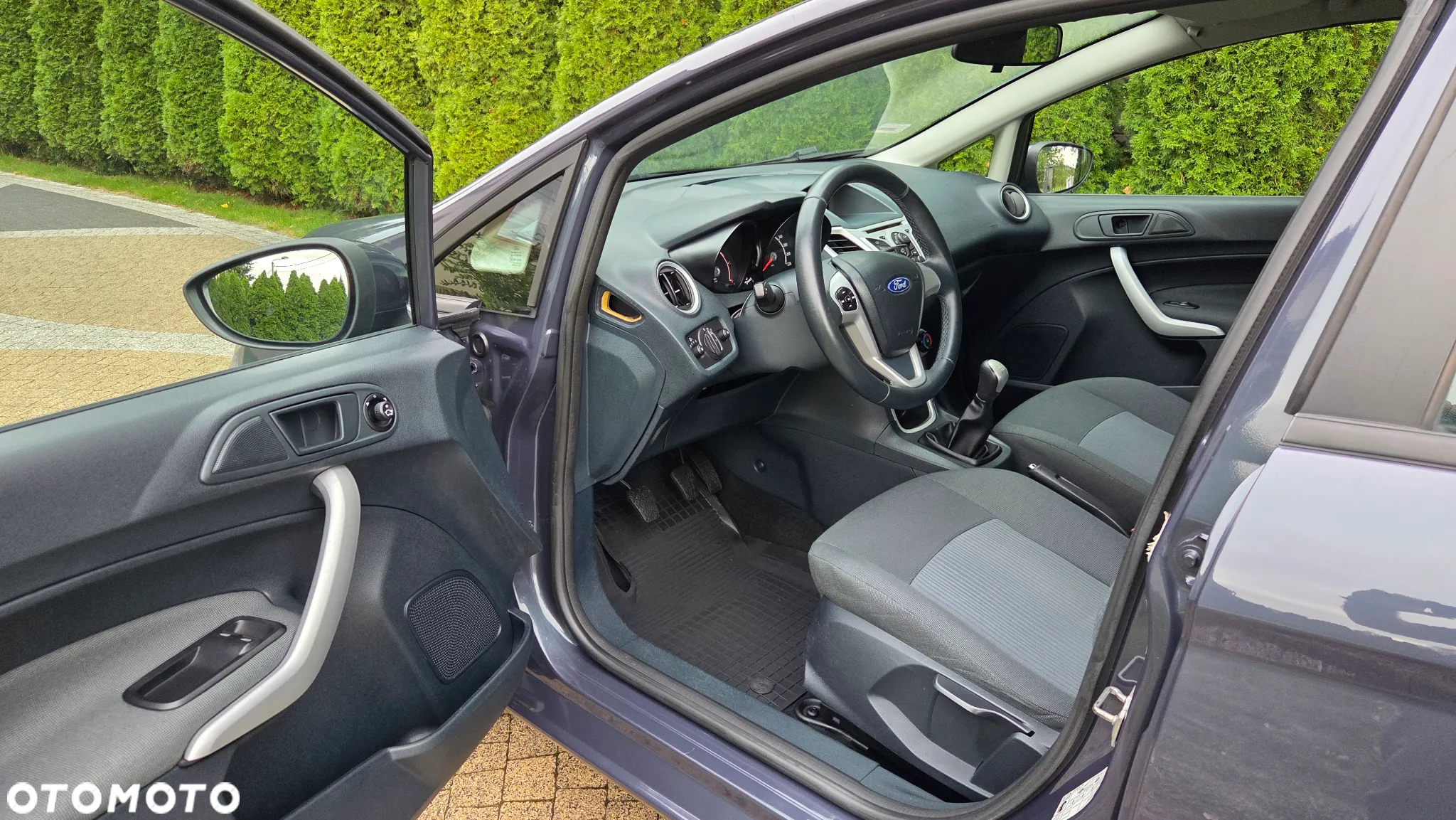 Ford Fiesta 1.4 TDCi Ambiente - 9